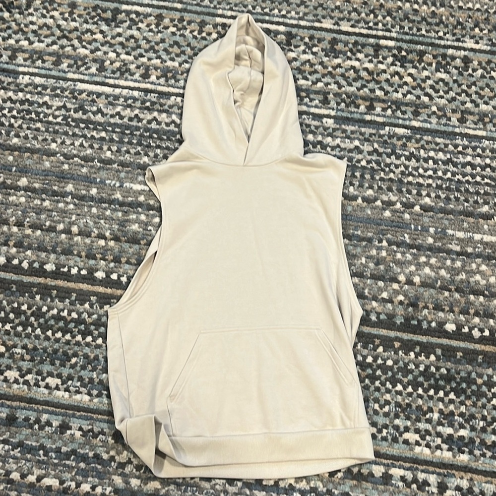 Alo short sleeve shirt